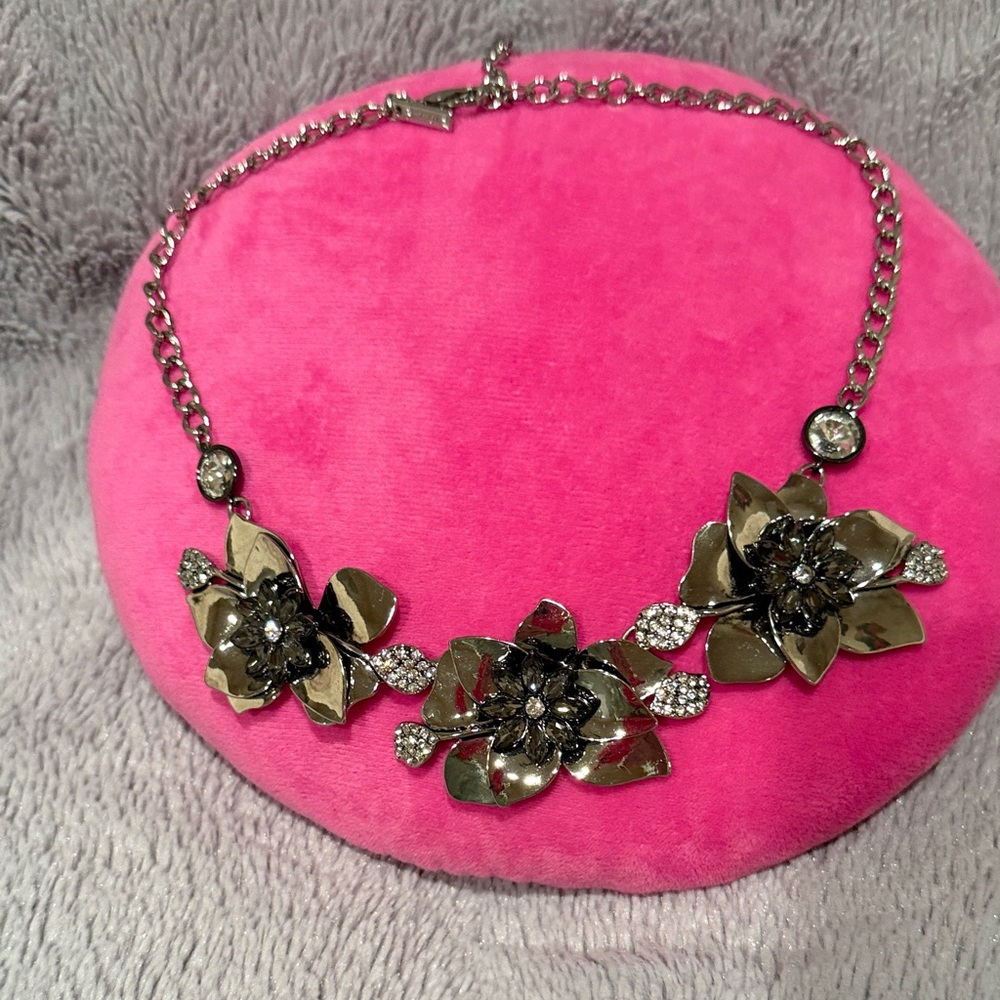 Floral Silver Necklace with lots of flowers and sparkling stones Stunning piece